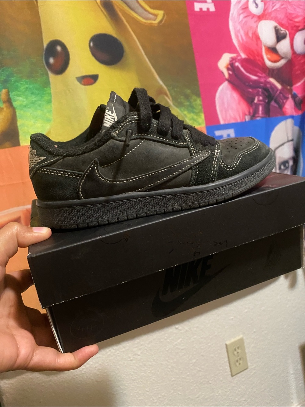 Travis Scott black phantom